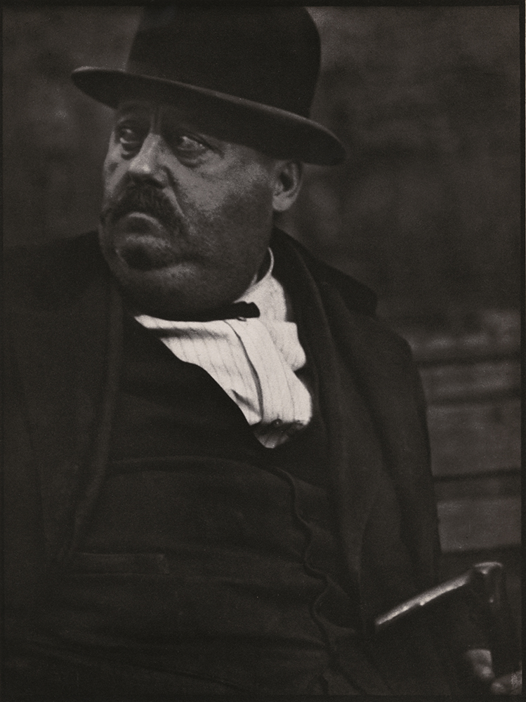 Paul Strand - New York Street Portrait Paul Strand - New York Street Portrait