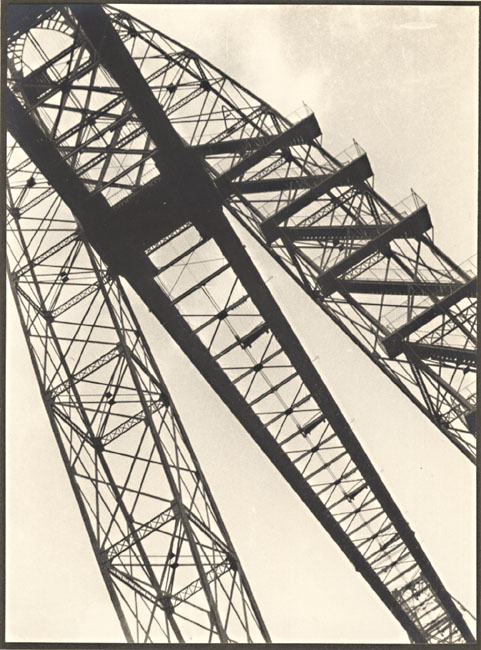 Naum(sp?) - Pont Transbordeur, Marseille, France
