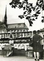 Susan McCartney - Seine Bookstalls, Paris