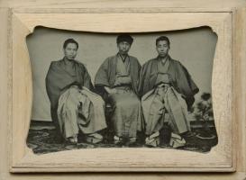 Hori Yohei (attributed) - Portrait of Three Seated Men in Traditional Japanese Dress