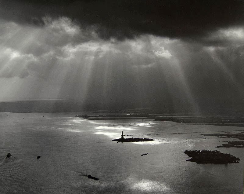 Tom Baril - New York Harbor (from the World Trade Center)