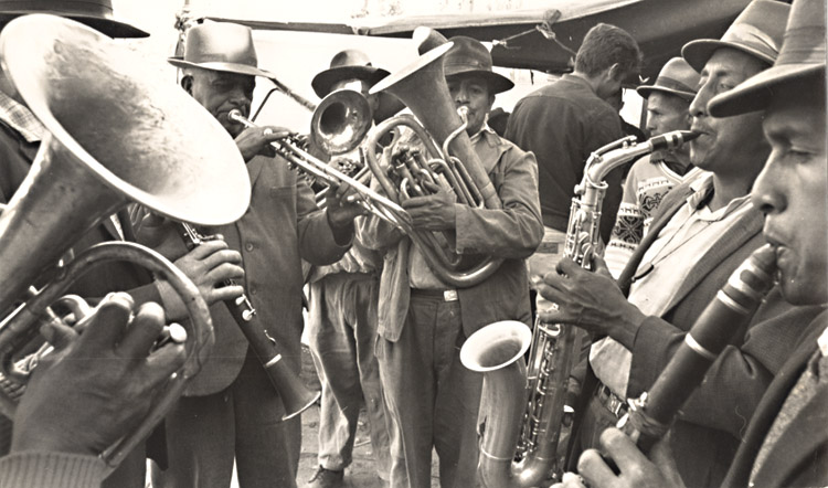 Village Band, Cumbaya, Ecuador